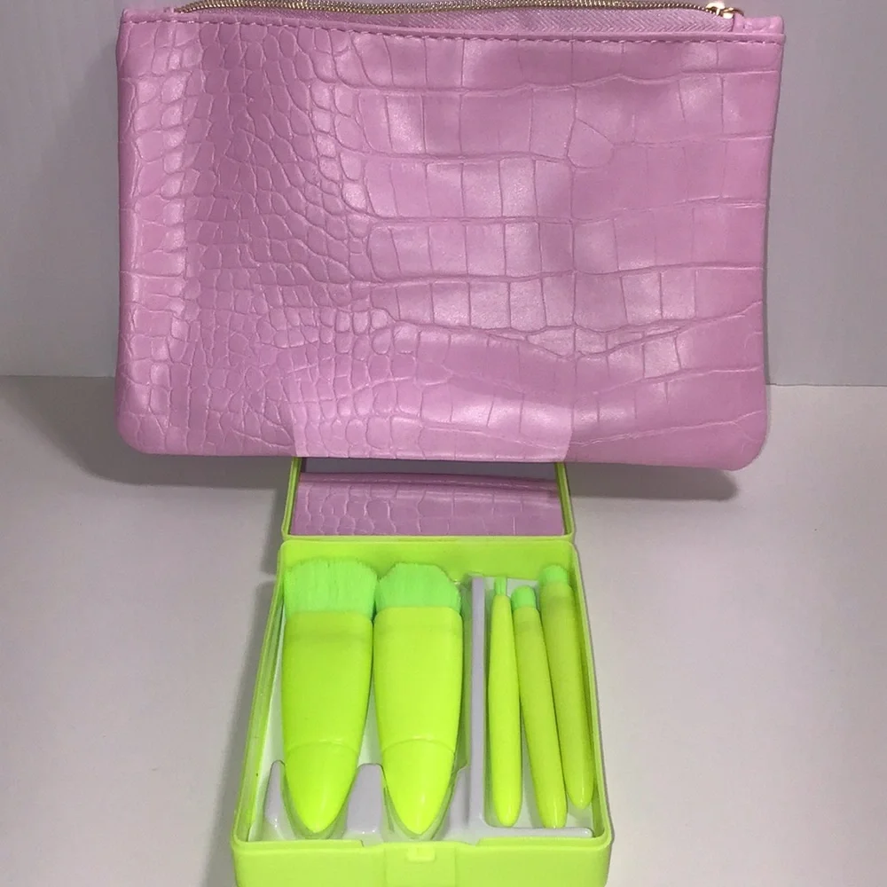 Pink Croc-Embossed Ipsy bag and 5 travel sized makeup brush set NEW